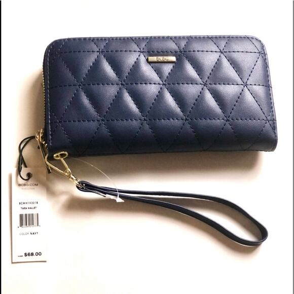 Cute BCBGeneration Tara Quilted Gift Boxed Wallet - Picture 6 of 10